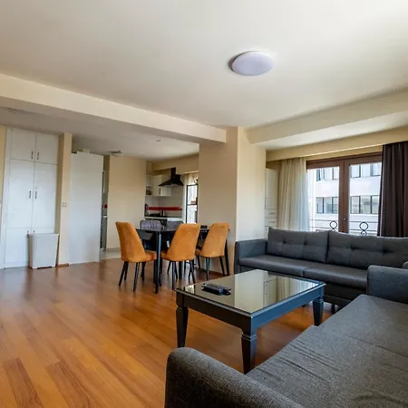 Spacious One Bedroom With View And Elevator Apartment Istanbul