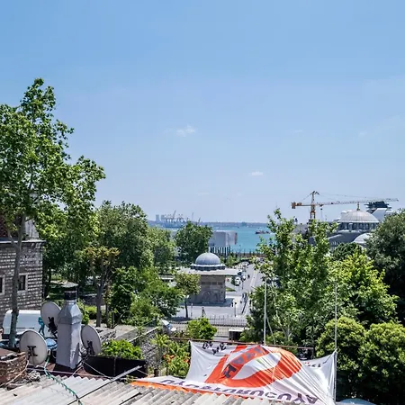 Apartment Spacious One Bedroom With View And Elevator Istanbul