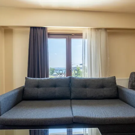 Spacious One Bedroom With View And Elevator Apartment Istanbul