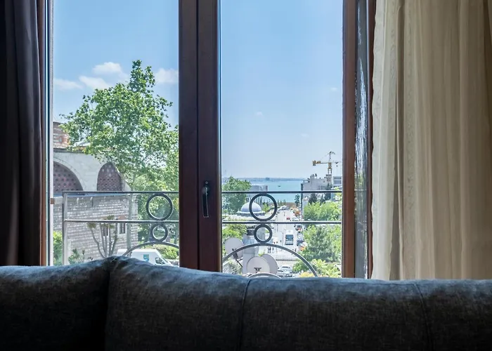 Spacious One Bedroom With View And Elevator 公寓 *